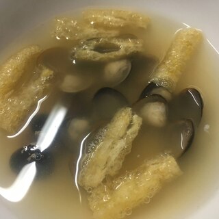 しじみと油揚げの味噌汁